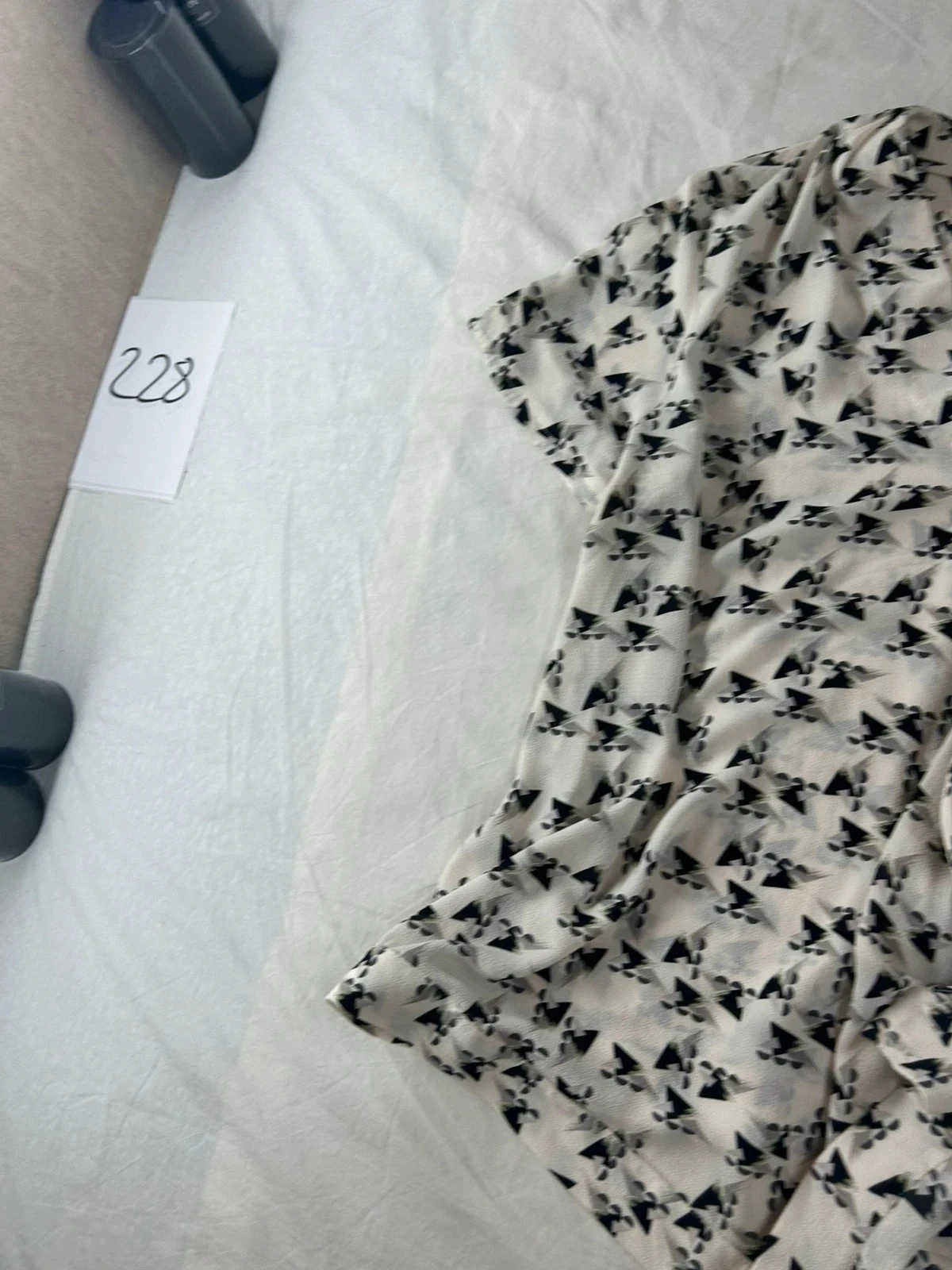 Black and white pattern blouse IKKS women size 44 – photo 4